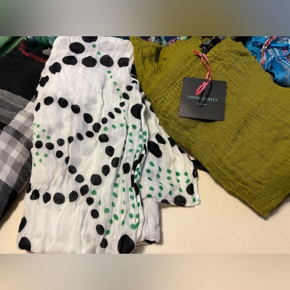 1️⃣2️⃣Lot of 12 Random Scarves-Varying Colors/Sizes/Brands/Materials/Conditions - Picture 16 of 17